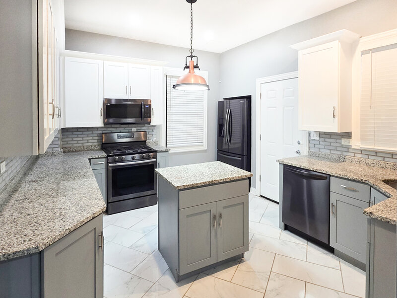 2050 E 73rd Street Chicago IL 60649