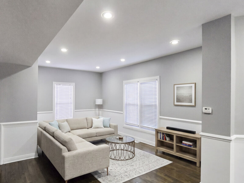 2050 E 73rd Street Chicago IL 60649