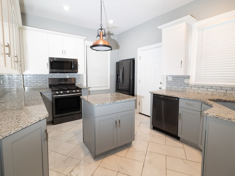 2050 E 73rd Street Chicago IL 60649