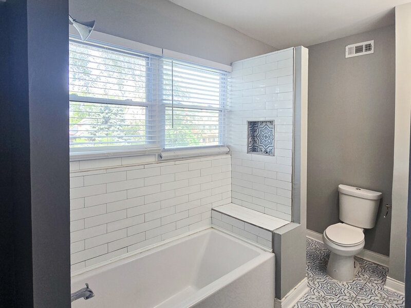 2050 E 73rd Street Chicago IL 60649