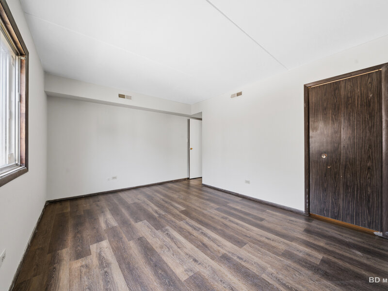5237 James Lane Crestwood IL 60418