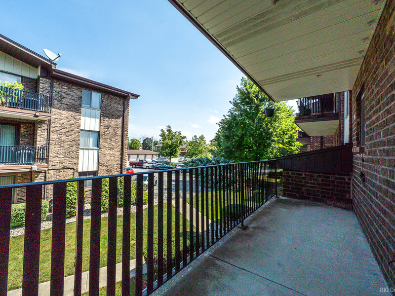 5237 James Lane Crestwood IL 60418