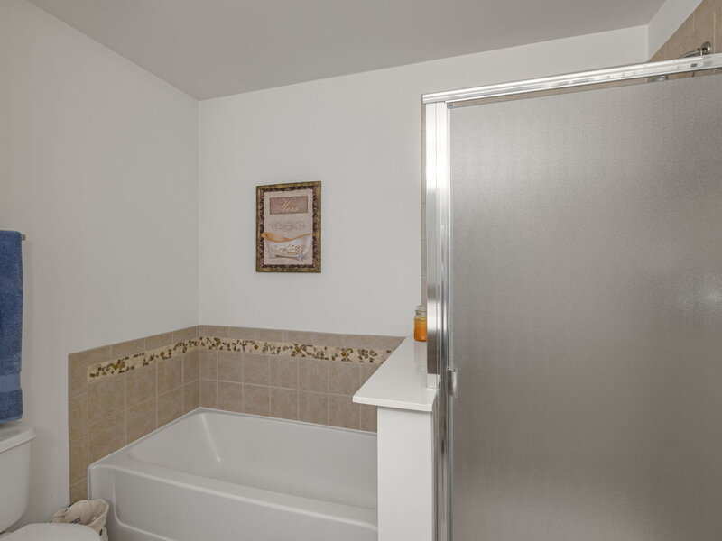 2702 Kendall Crossing Mchenry IL 60051