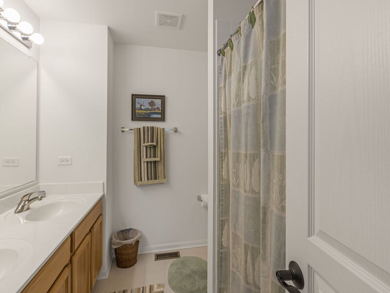 2702 Kendall Crossing Mchenry IL 60051