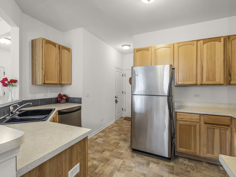 2702 Kendall Crossing Mchenry IL 60051