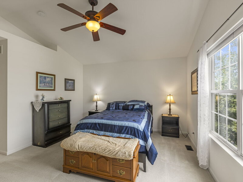 2702 Kendall Crossing Mchenry IL 60051