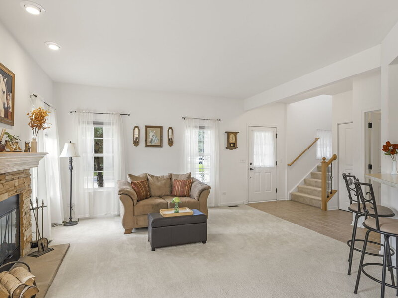 2702 Kendall Crossing Mchenry IL 60051