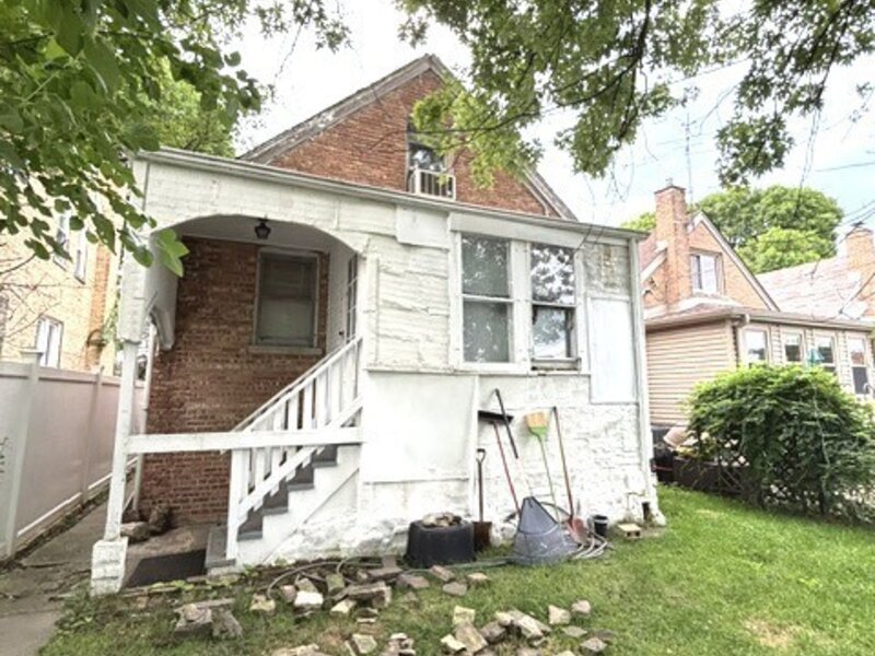 5133 N Newcastle Avenue Chicago IL 60656