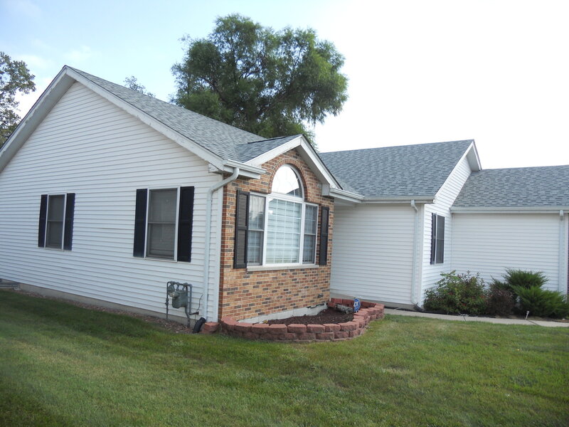 251 Hillcrest Lane Steger IL 60475