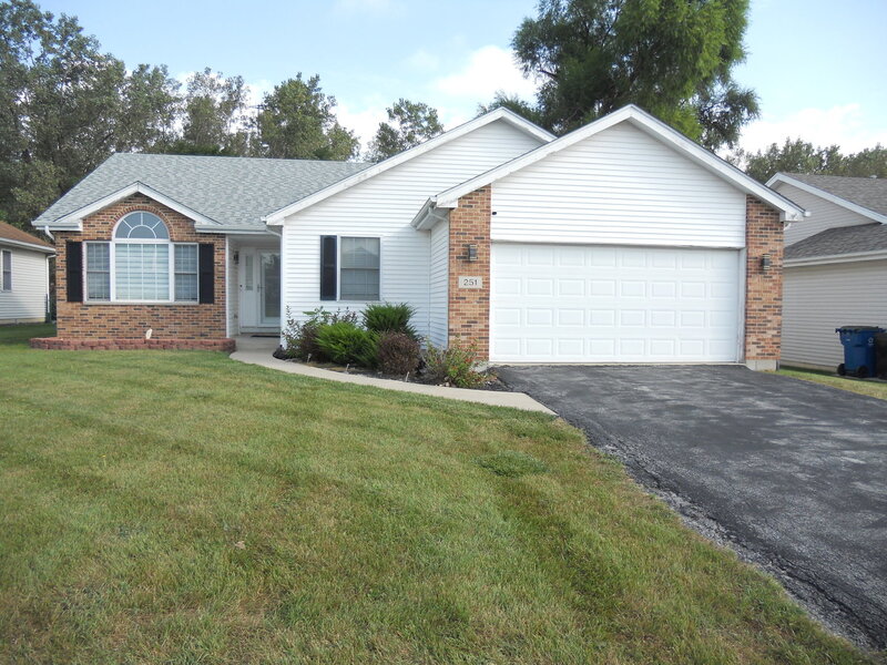 251 Hillcrest Lane Steger IL 60475