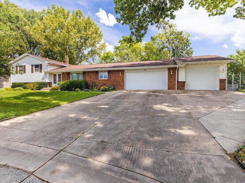 203 Wood Road Rockford IL 61107