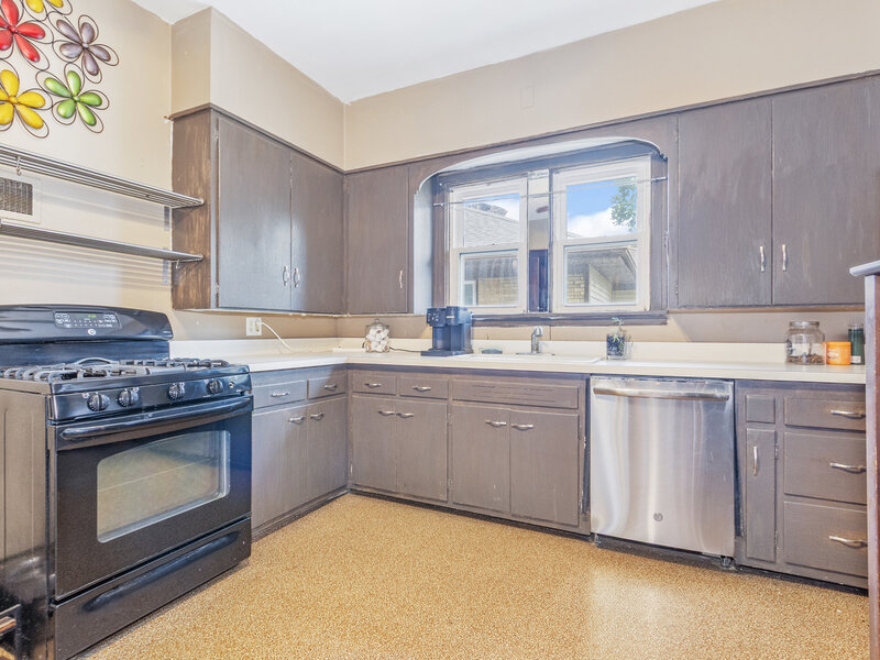 421 N William Street Joliet IL 60435