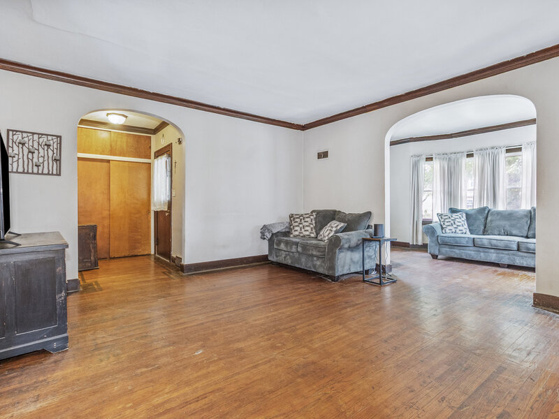 421 N William Street Joliet IL 60435
