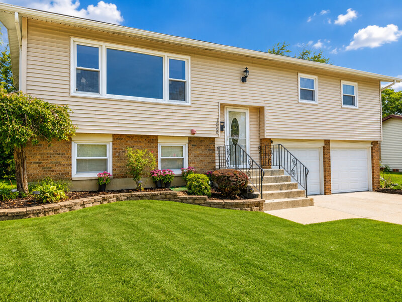 18960 Cedar Avenue Country Club Hills IL 60478