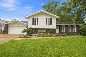 Photo of 1215 Devonshire Drive Joliet IL 60435