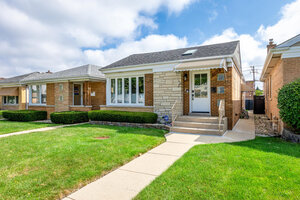 Photo of 7315 N Oconto Avenue Chicago IL 60631