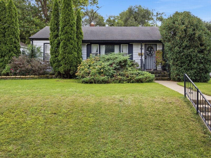 1228 Sherman Avenue Rockford IL 61101