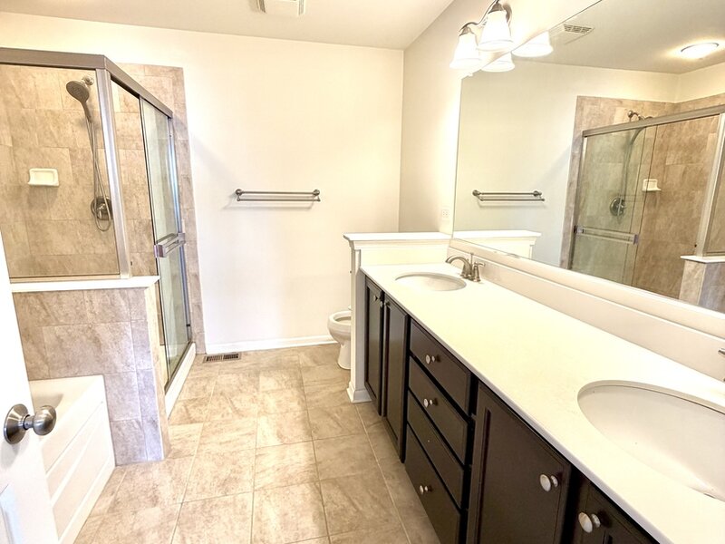 38 Neri Drive Schaumburg IL 60194