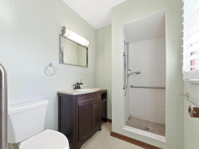 2136 Highland Drive Sycamore IL 60178