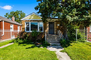 Photo of 524 W 127th Place Chicago IL 60628