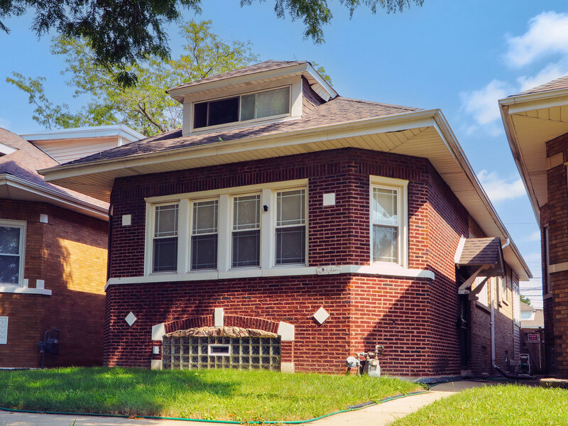 9405 S Ada Street Chicago IL 60620