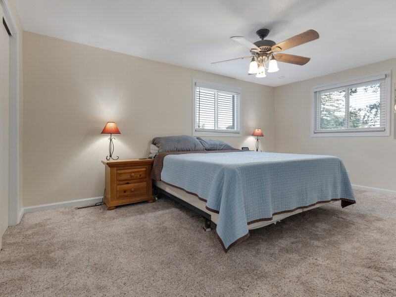 1552 Jobe Avenue St. Charles IL 60174