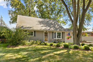 Photo of 1552 Jobe Avenue St. Charles IL 60174