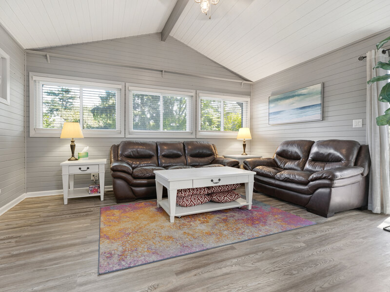 1552 Jobe Avenue St. Charles IL 60174