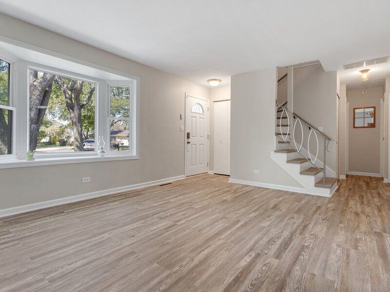 1552 Jobe Avenue St. Charles IL 60174