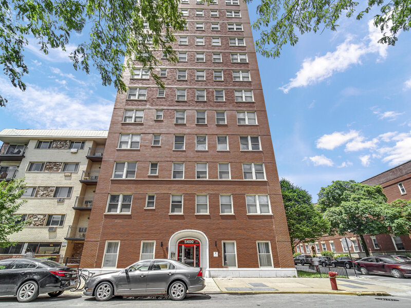5400 S Harper Avenue Chicago IL 60615