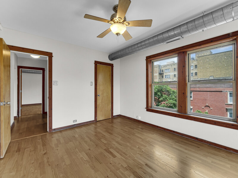 5400 S Harper Avenue Chicago IL 60615