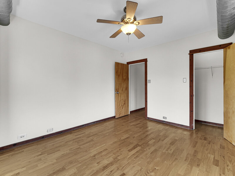 5400 S Harper Avenue Chicago IL 60615