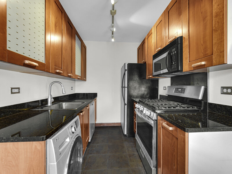 5400 S Harper Avenue Chicago IL 60615