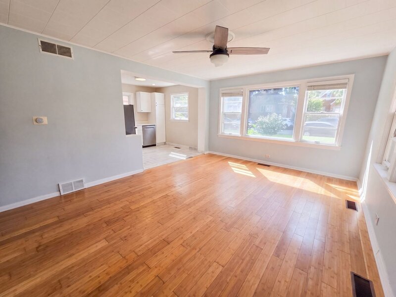 2339 Northgate Avenue North Riverside IL 60546
