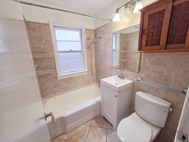 2339 Northgate Avenue North Riverside IL 60546