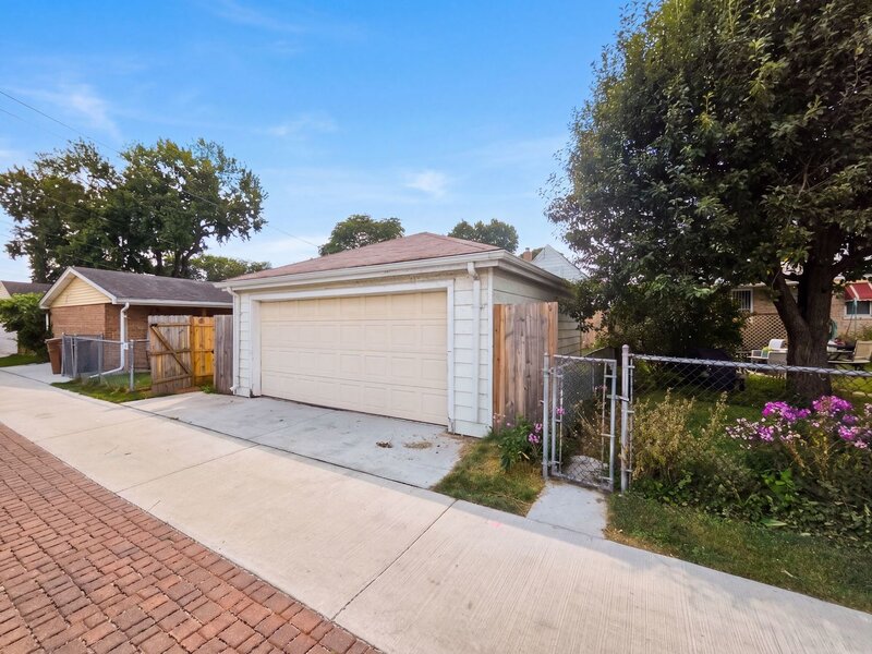 2339 Northgate Avenue North Riverside IL 60546