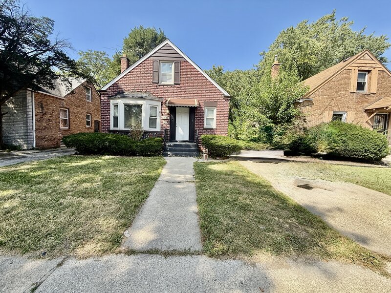10538 S Aberdeen Street Chicago IL 60643