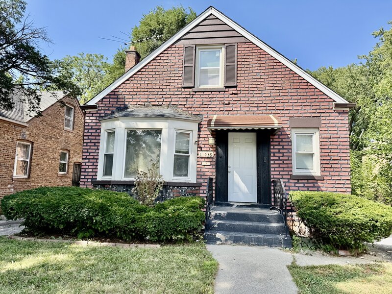 10538 S Aberdeen Street Chicago IL 60643
