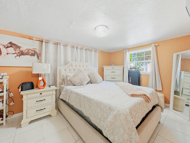 1124 Gael Drive Joliet IL 60435