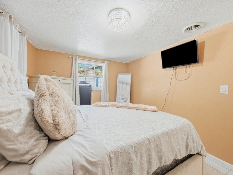 1124 Gael Drive Joliet IL 60435
