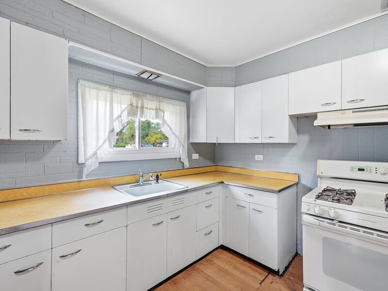 3041 Sherwood Avenue Markham IL 60428