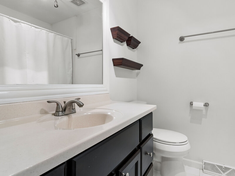 6930 Glenn Court Woodridge IL 60517