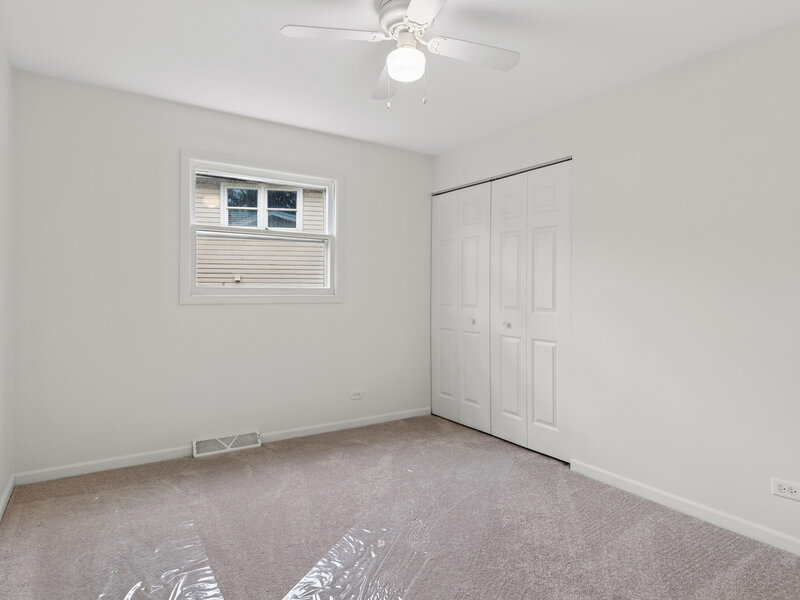 6930 Glenn Court Woodridge IL 60517