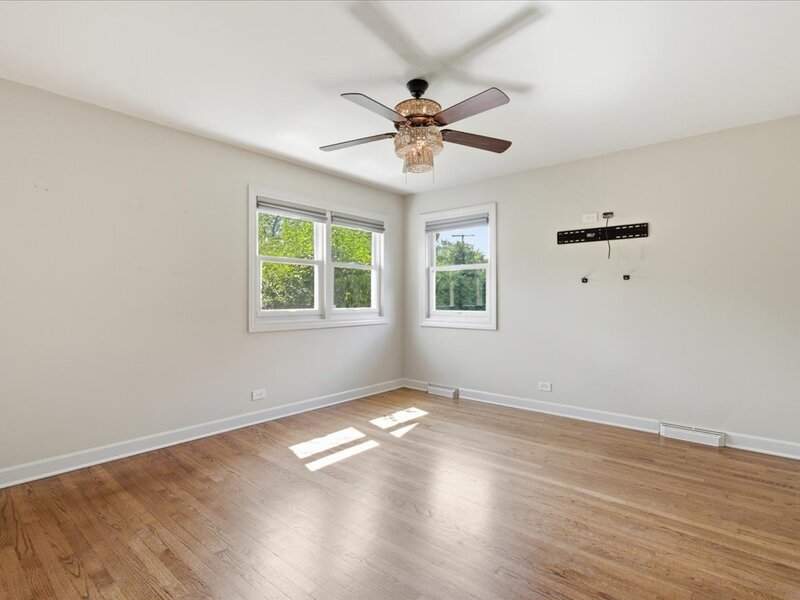 6 Meadowood Drive Oak Brook IL 60523