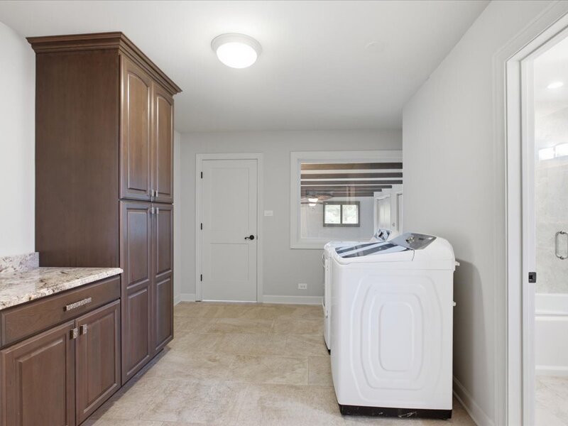 6 Meadowood Drive Oak Brook IL 60523