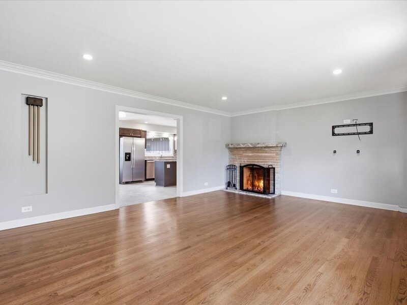 6 Meadowood Drive Oak Brook IL 60523
