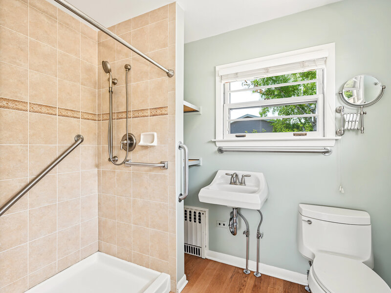 218 W Elm Street Wheaton IL 60189
