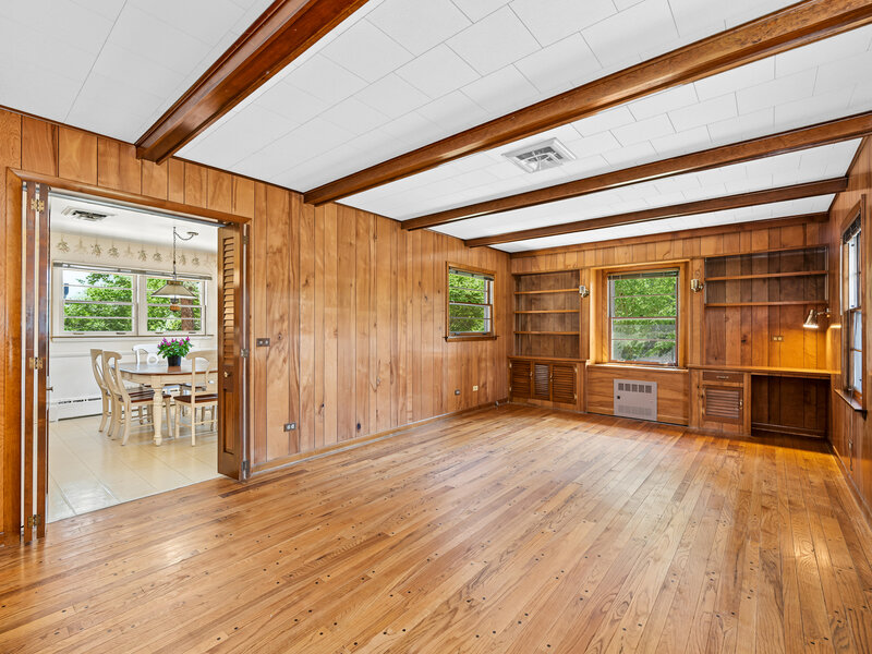 218 W Elm Street Wheaton IL 60189