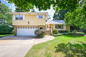 Photo of 218 W Elm Street Wheaton IL 60189