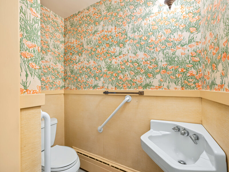 218 W Elm Street Wheaton IL 60189
